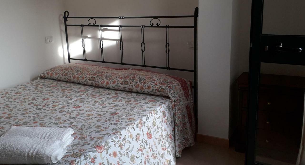 Вилла Agriturismo La Tuva Padru Экстерьер фото
